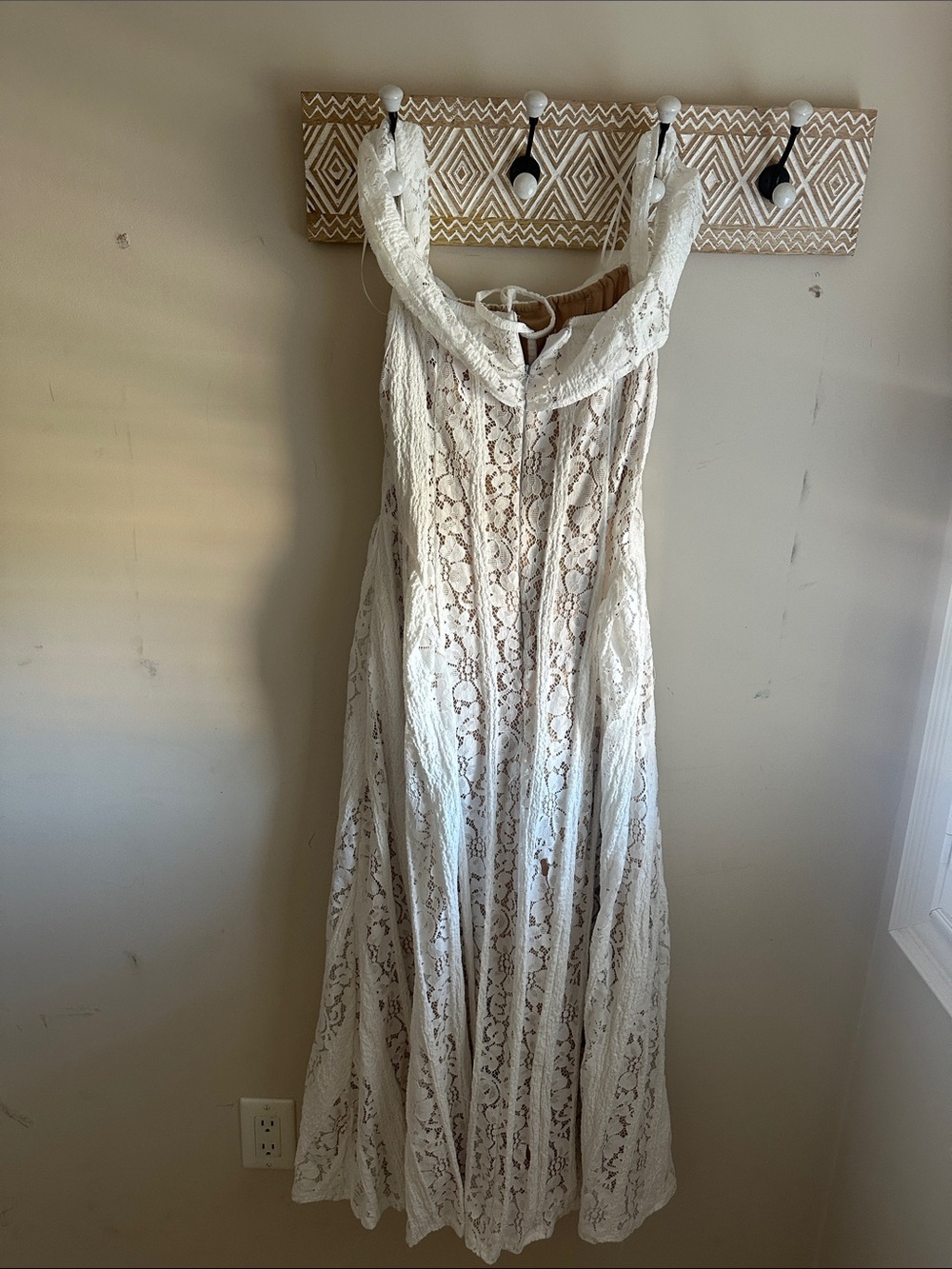 Cider White Lace Maxi Dress with Peter Pan Collar - Picture 2 of 2